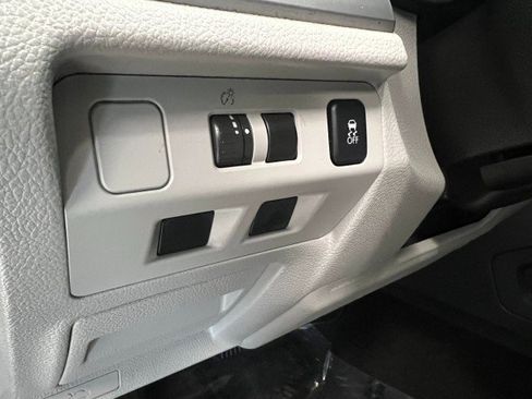 Used 2015 Subaru Forester 2.5i Premium image 29