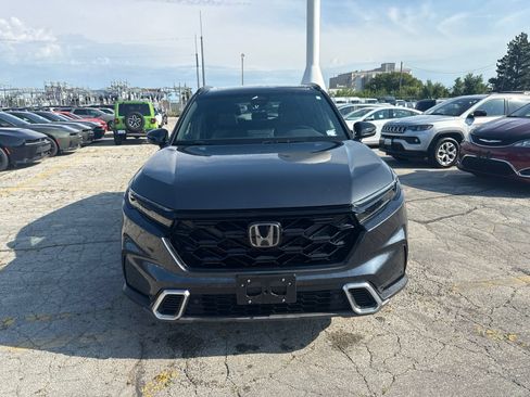 Used 2025 Honda CR-V Sport Touring image 2