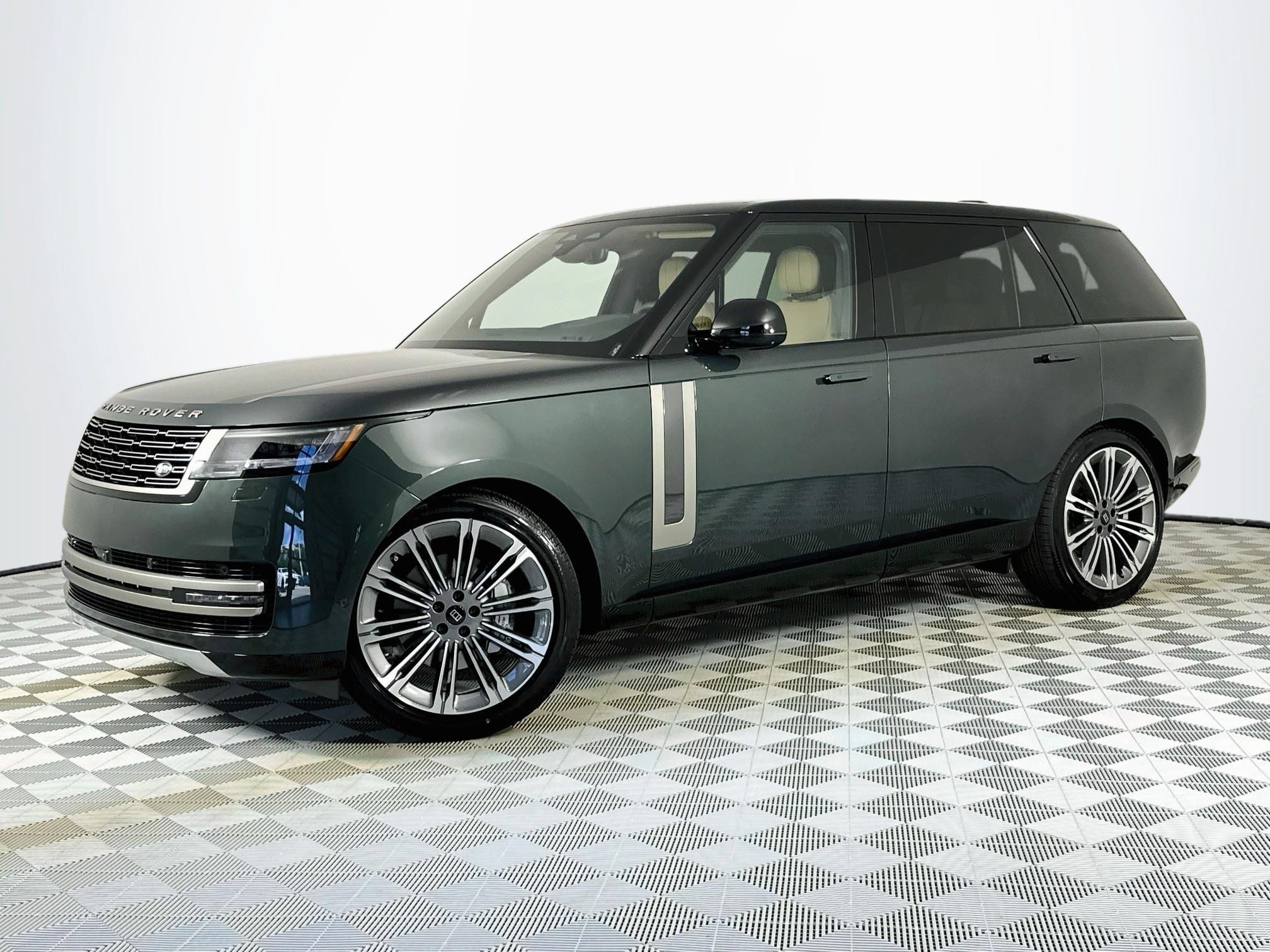 New 2027 Land Rover Range Rover Long Wheelbase SE AWD/4WD image 1