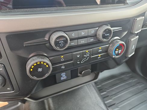 Used 2024 Ford F150 XL image 26