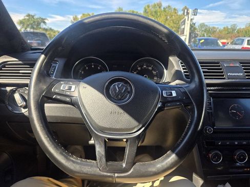 Used 2019 Volkswagen Passat 2.0T Wolfsburg FWD image 45