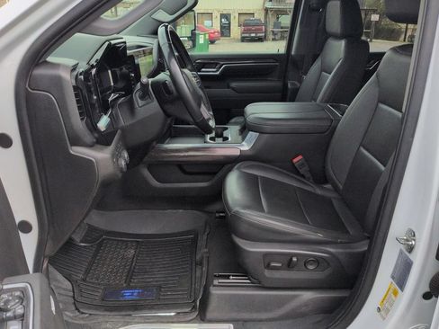 Certified 2025 Chevrolet Silverado 2500 LTZ w/ LTZ Convenience Package AWD/4WD image 18