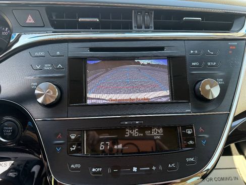 Used 2014 Toyota Avalon XLE FWD image 14