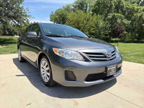 Used 2013 Toyota Corolla LE FWD image 8