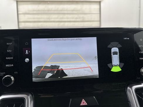 Certified 2023 Kia Sorento EX image 24
