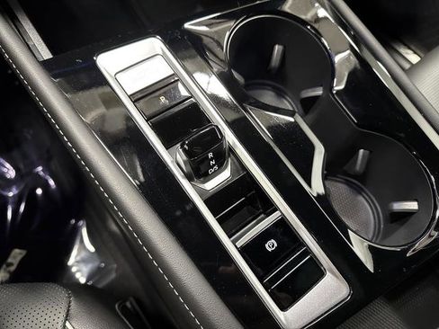 Used 2024 Volkswagen Atlas Cross Sport SEL Premium R-Line image 22