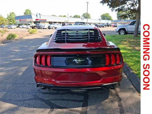 Used 2018 Ford Mustang Coupe RWD image 7