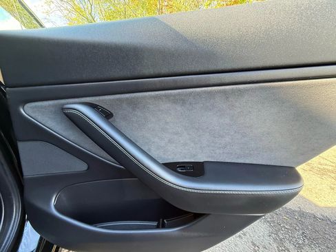 Used 2018 Tesla Model 3 Long Range image 25