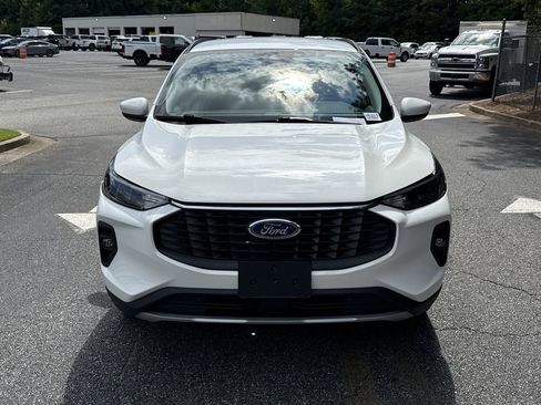 Used 2024 Ford Escape SE image 2