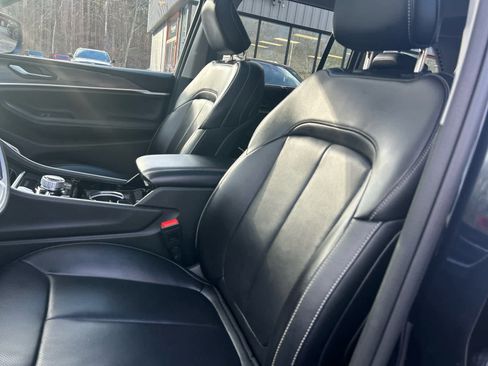 Used 2023 Jeep Grand Cherokee 30th Anniversary image 25