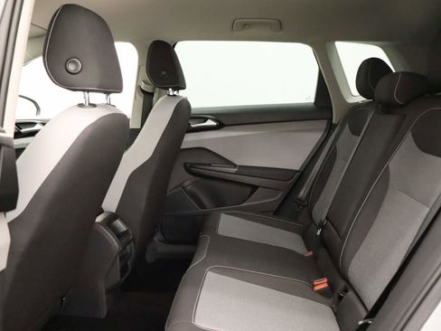 Used 2023 Volkswagen Taos S FWD image 17