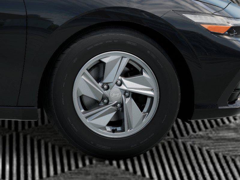 New 2026 Hyundai Elantra SE FWD image 8