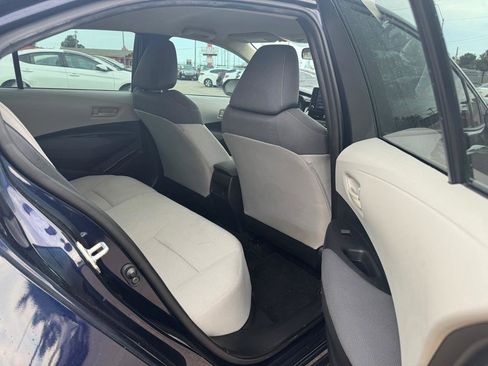 Used 2022 Toyota Corolla LE FWD image 9