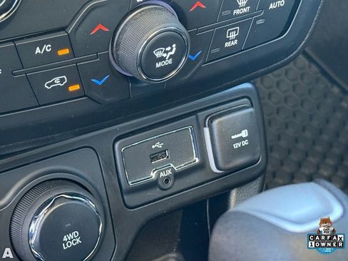 Certified 2023 Jeep Renegade Altitude w/ Sun/Sound Group image 22