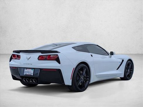 Used 2018 Chevrolet Corvette Stingray Coupe w/ 1LT RWD image 5