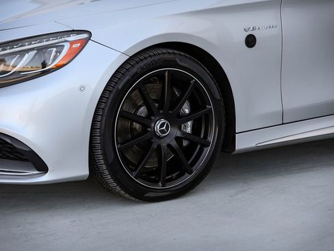 Used 2015 Mercedes-Benz S 63 AMG 4MATIC Coupe w/ Driver Assistance Package image 29