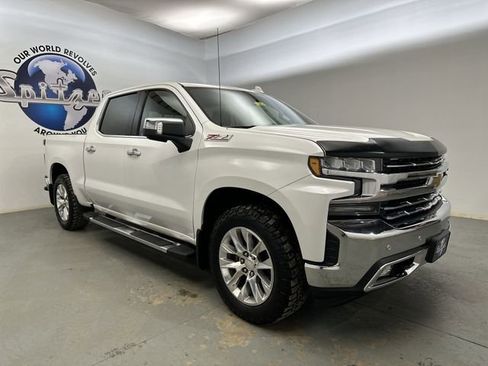 Used 2019 Chevrolet Silverado 1500 LTZ w/ LTZ Plus Package image 13