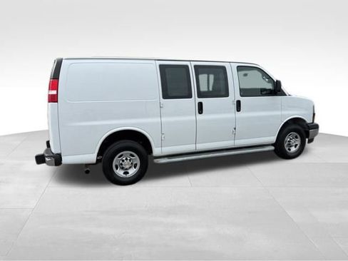 Used 2024 Chevrolet Express 2500 w/ Driver Convenience Package image 18