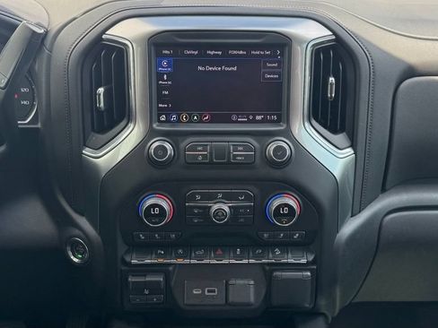 Used 2022 Chevrolet Silverado 1500 LTZ AWD/4WD image 16