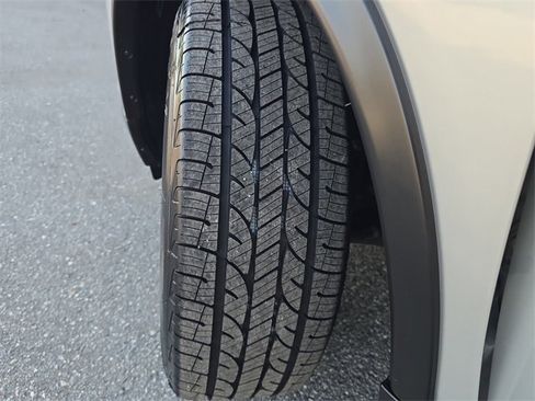 Used 2017 Nissan Rogue SL w/ SL Premium Package image 31