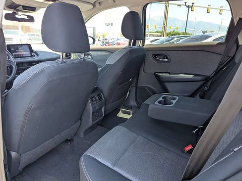 Used 2023 Nissan Rogue SV AWD/4WD image 30