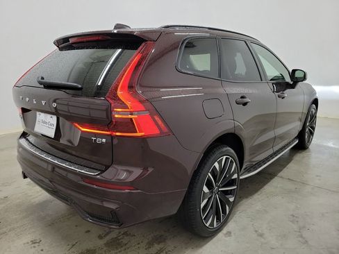 New 2026 Volvo XC60 T8 Ultra w/ Protection Package Premier AWD/4WD image 5