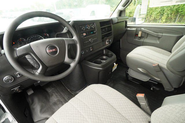 New 2026 GMC Savana 4500 w/ Power Convenience Package RWD image 27