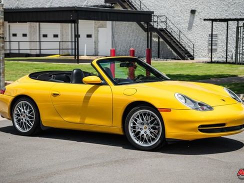 Used 2000 Porsche 911 Carrera 4 image 30