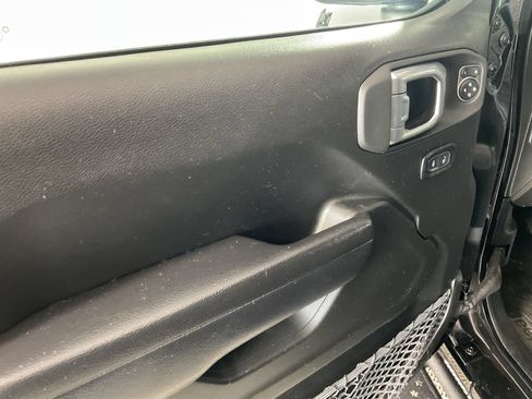 Used 2023 Jeep Wrangler Unlimited Sport w/ Sun And Sound Package AWD/4WD image 16