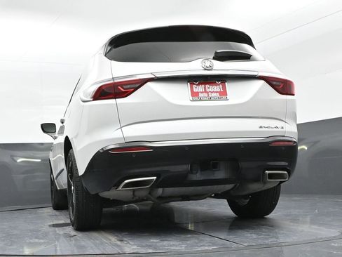 Used 2023 Buick Enclave Essence w/ Sport Touring Edition image 37