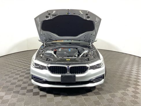 Used 2019 BMW 530e xDrive w/ Convenience Package AWD/4WD image 12