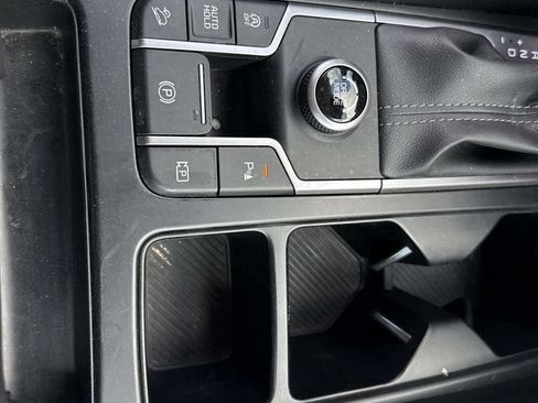 Certified 2025 Kia Sorento S FWD image 30