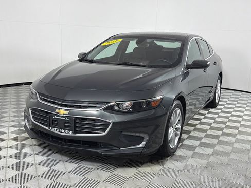 Used 2018 Chevrolet Malibu LT FWD image 8