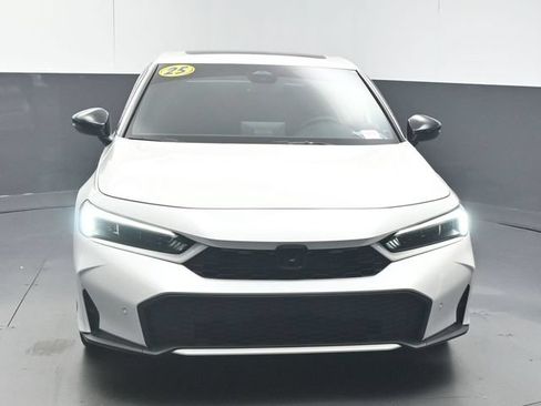 Used 2025 Honda Civic Sport Touring image 3