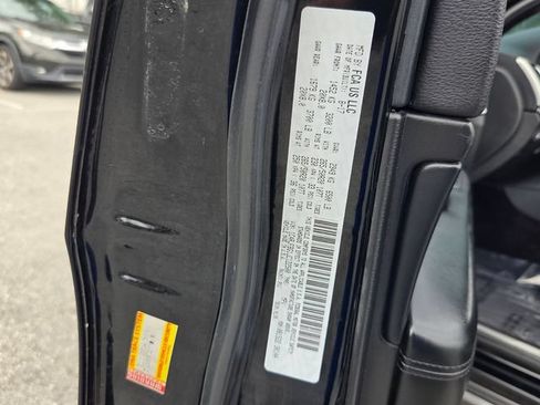 Used 2018 Jeep Grand Cherokee Limited AWD/4WD image 18
