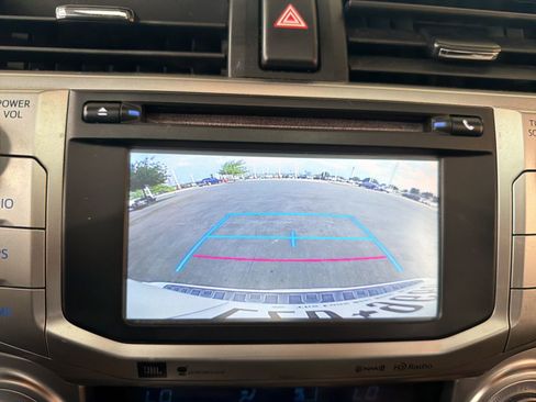 Used 2019 Toyota 4Runner Limited AWD/4WD image 10