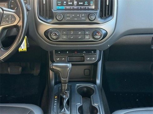 Used 2017 Chevrolet Colorado Z71 image 14