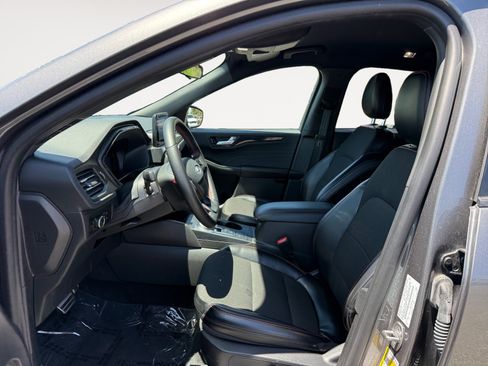 Used 2024 Ford Escape ST-Line FWD image 10