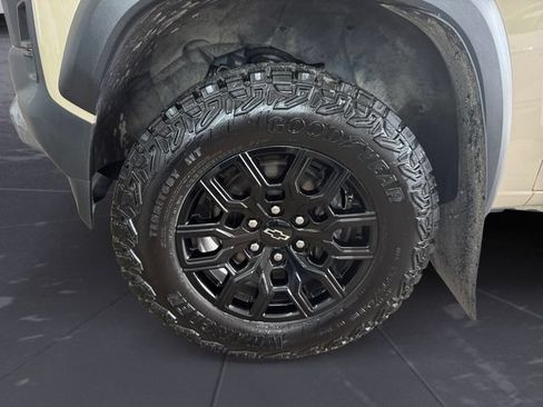 Used 2024 Chevrolet Colorado Trail Boss w/ Safety Package AWD/4WD image 14