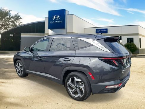 Certified 2023 Hyundai Tucson SEL w/ Convenience Package FWD image 3