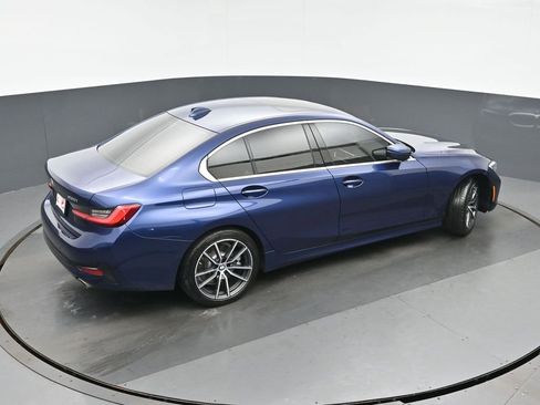 Used 2020 BMW 330i xDrive Sedan w/ Premium Package AWD/4WD image 16