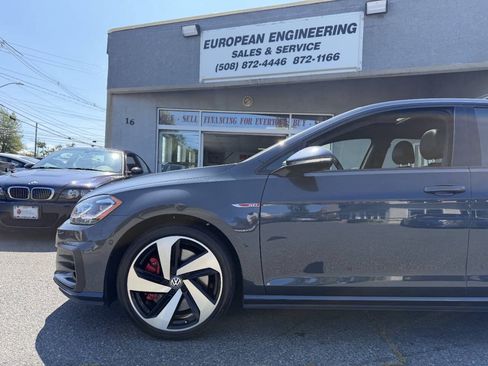 Used 2019 Volkswagen GTI Autobahn FWD image 9