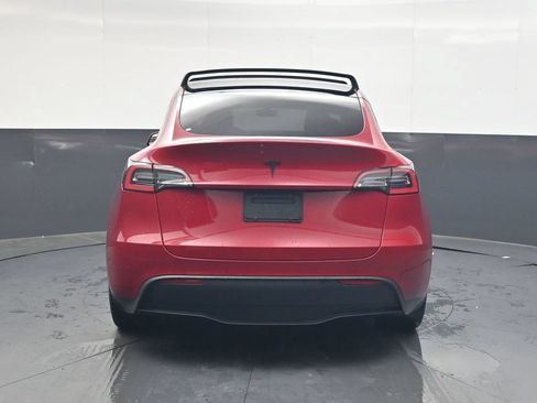 Used 2021 Tesla Model Y 2WD image 5