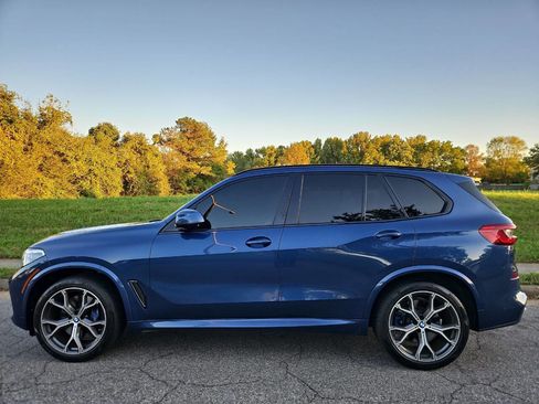 Used 2019 BMW X5 xDrive50i w/ M Sport Package image 2