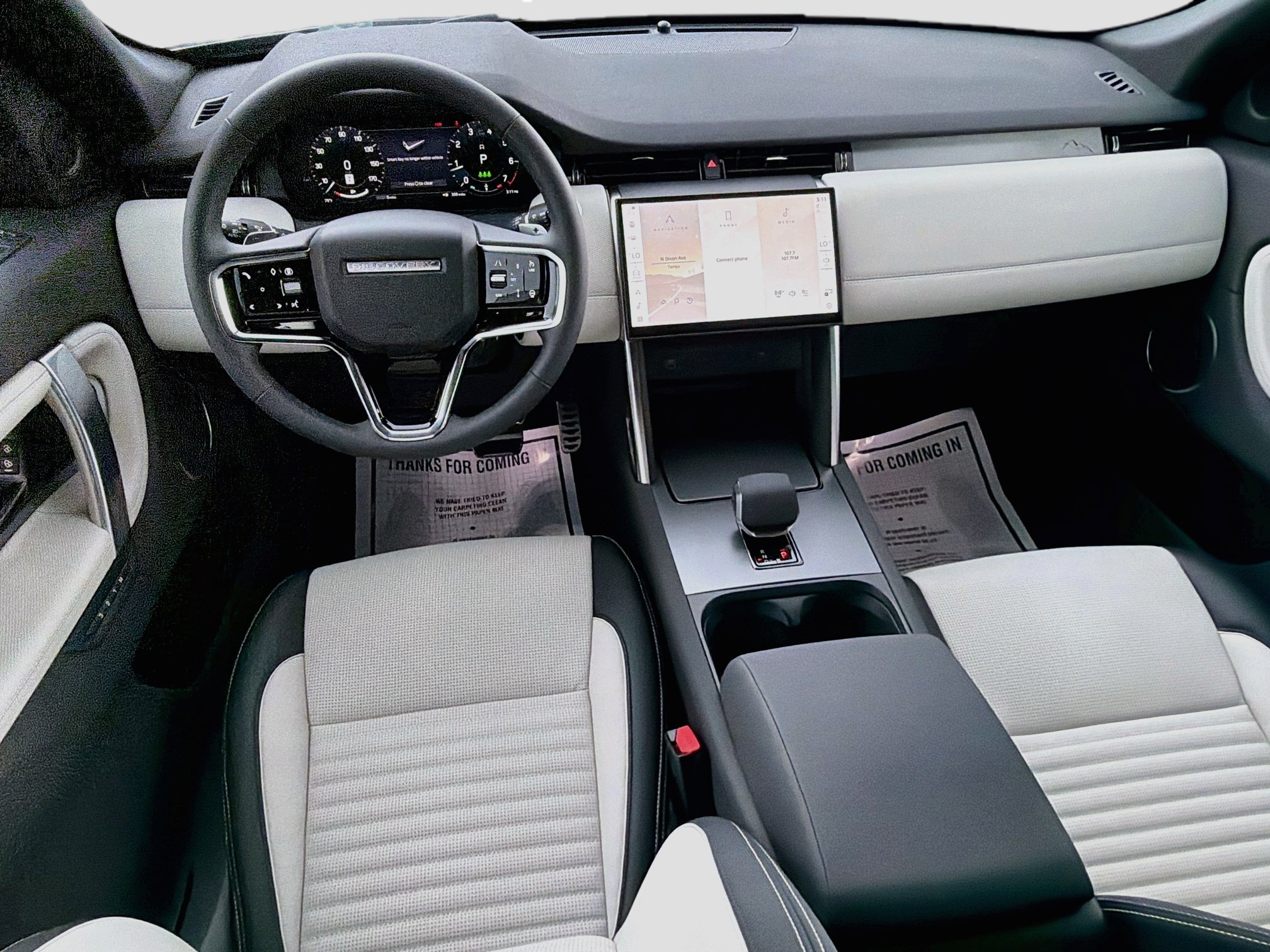 New 2026 Land Rover Discovery Sport Landmark AWD/4WD image 16
