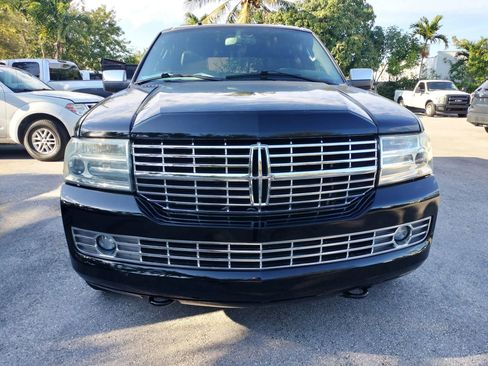 Used 2008 Lincoln Navigator 2WD image 2