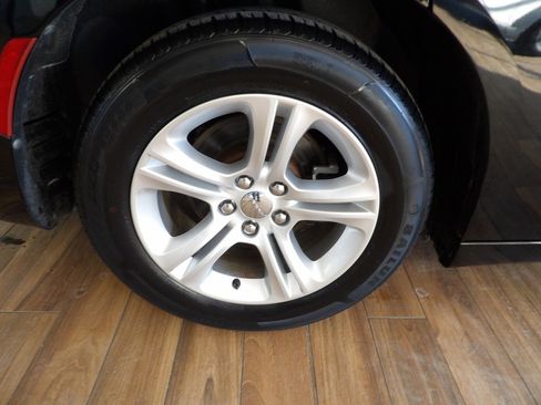 Used 2021 Dodge Charger SXT w/ Leather Interior Group image 5