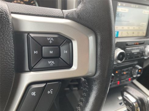 Used 2018 Ford F150 Lariat w/ Equipment Group 502A Luxury image 22