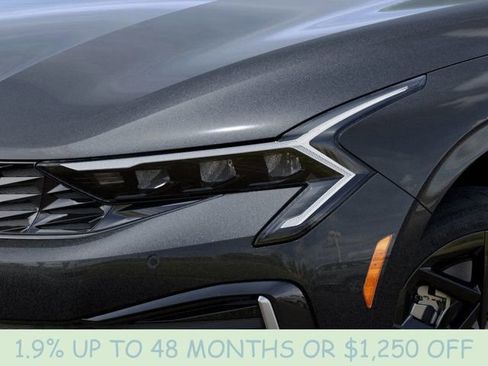 New 2026 Kia K5 LXS image 10