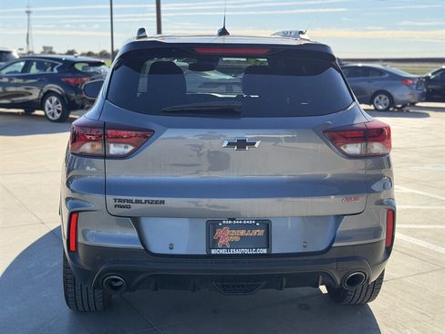 Used 2022 Chevrolet TrailBlazer RS w/ Sun and Liftgate Package image 7